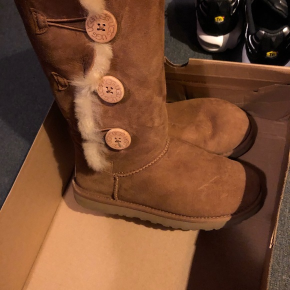 Tall Brown Button Uggs - Picture 6 of 7